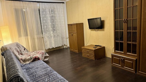 Продам двухкомнатную (2-комн.) квартиру, Маршала Чуйкова ул, 26, Казань г