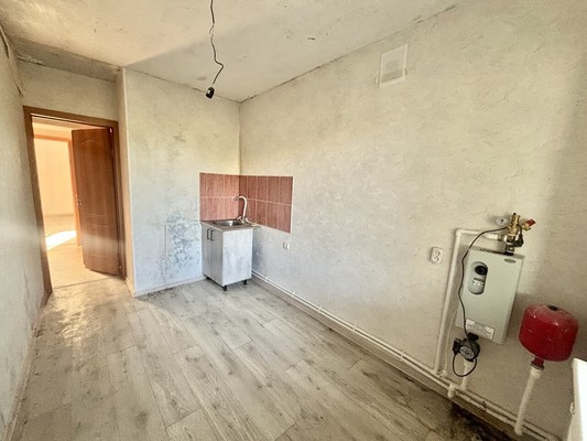 Продам двухкомнатную (2-комн.) квартиру, Ленина ул, 15, Стахановка с