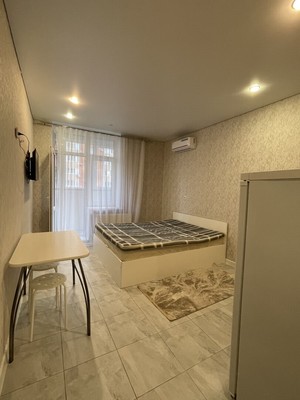 Сдам однокомнатную (1-комн.) квартиру, им. Героя Яцкова И.В. ул, 19к1, Краснодар г