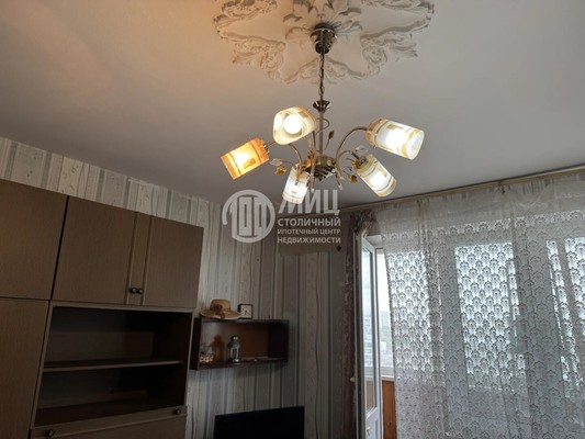 Продам однокомнатную (1-комн.) квартиру, Россошанский проезд, 4к1, Москва г