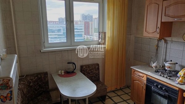 Продам однокомнатную (1-комн.) квартиру, Россошанский проезд, 4к1, Москва г