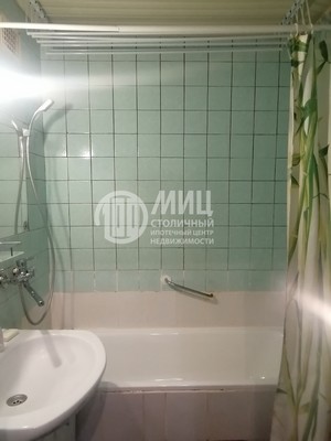 Продам однокомнатную (1-комн.) квартиру, Россошанский проезд, 4к1, Москва г