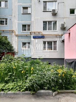 Продам однокомнатную (1-комн.) квартиру, Россошанский проезд, 4к1, Москва г