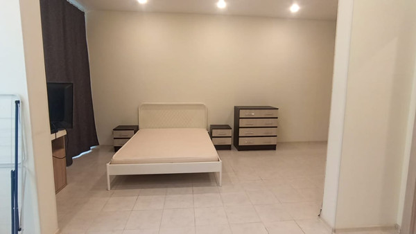 Продам трехкомнатную (3-комн.) квартиру, Жасминовая ул, 8, Апрелевка г