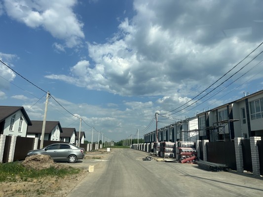 Продам таунхаус, Николая Коломойца ул, Бор г, 0 км от города