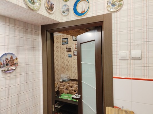 Продам двухкомнатную (2-комн.) квартиру, Никитинская ул, 27к2, Москва г
