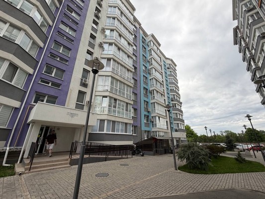 Продам однокомнатную (1-комн.) квартиру, Старозенитная ул, 9, Симферополь г