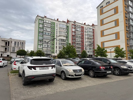 Продам однокомнатную (1-комн.) квартиру, Старозенитная ул, 9, Симферополь г