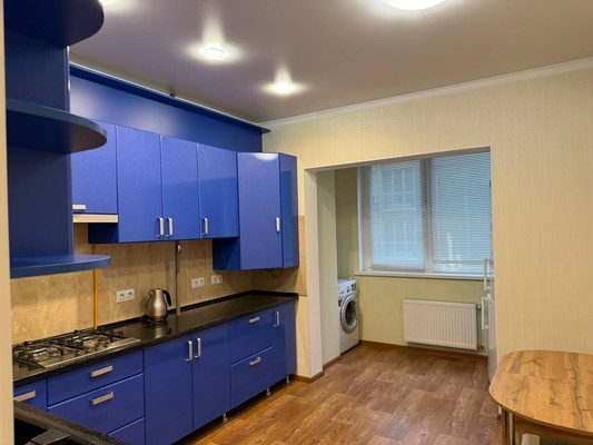Продам однокомнатную (1-комн.) квартиру, Старозенитная ул, 9, Симферополь г