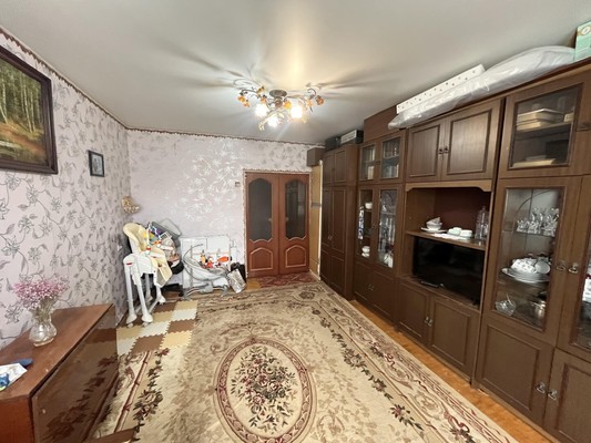 Продам трехкомнатную (3-комн.) квартиру, Советская ул, 52к6, Голицыно г