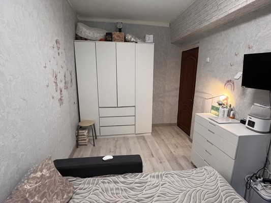 Продам трехкомнатную (3-комн.) квартиру, Советская ул, 52к6, Голицыно г