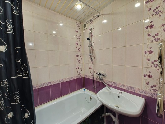 Продам трехкомнатную (3-комн.) квартиру, Калевала ул, 17, Костомукша г