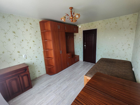 Продам комнату в 6-комн. квартире, Великая ул, 3, Великий Новгород г