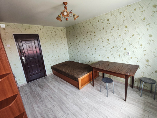 Продам комнату в 6-комн. квартире, Великая ул, 3, Великий Новгород г