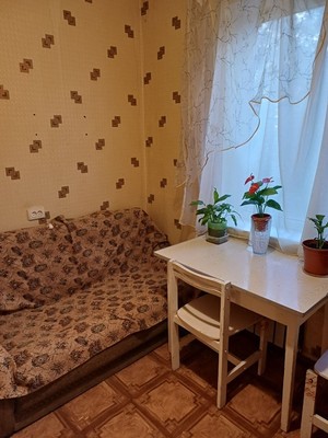 Продам однокомнатную (1-комн.) квартиру, Победы пр-кт, 62, Симферополь г
