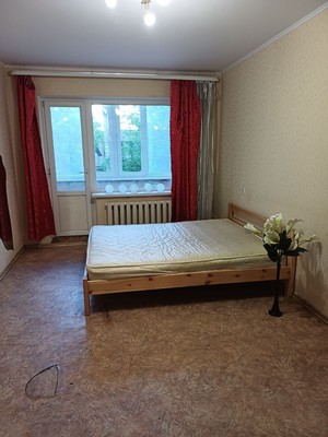 Продам однокомнатную (1-комн.) квартиру, Победы пр-кт, 62, Симферополь г