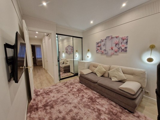 Продам трехкомнатную (3-комн.) квартиру, Куприна пр-кт, 38к1, Сосенское п