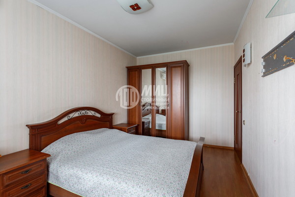 Продам трехкомнатную (3-комн.) квартиру, Донелайтиса проезд, 25, Москва г