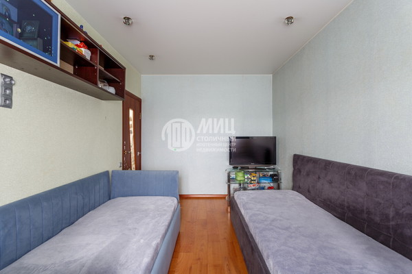 Продам трехкомнатную (3-комн.) квартиру, Донелайтиса проезд, 25, Москва г