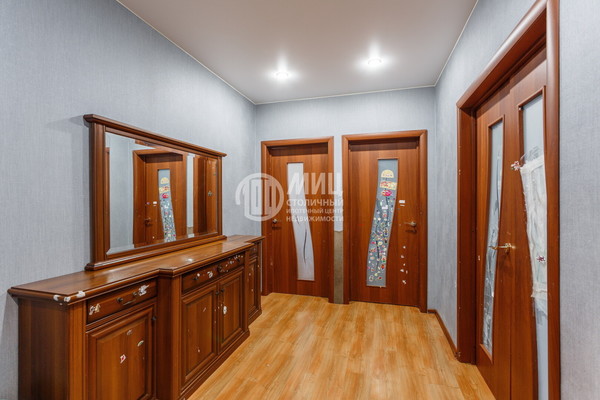 Продам трехкомнатную (3-комн.) квартиру, Донелайтиса проезд, 25, Москва г