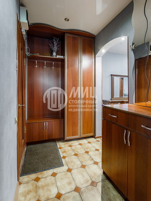 Продам трехкомнатную (3-комн.) квартиру, Донелайтиса проезд, 25, Москва г