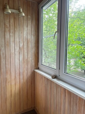 Продам трехкомнатную (3-комн.) квартиру, Черноморский б-р, 4, Москва г