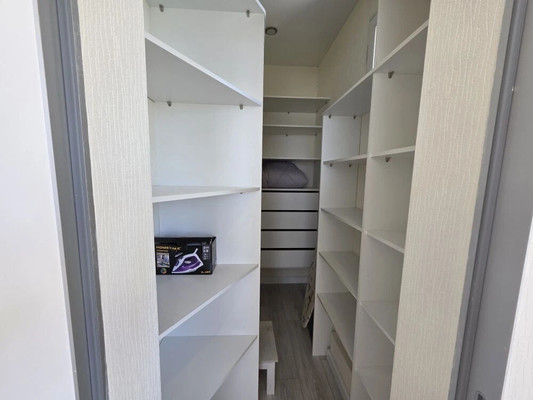 Продам двухкомнатную (2-комн.) квартиру, Мира пр-кт, 300к4, Южно-Сахалинск г