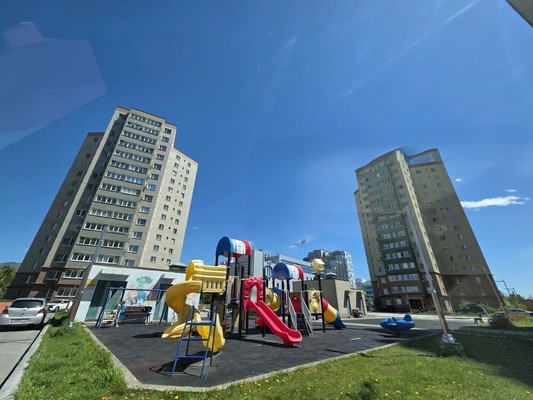 Продам двухкомнатную (2-комн.) квартиру, Мира пр-кт, 300к4, Южно-Сахалинск г