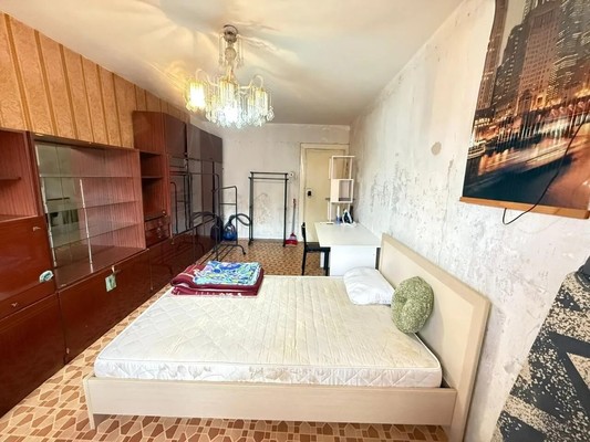 Продам двухкомнатную (2-комн.) квартиру, Им Космонавта Поповича ул, 69, Южно-Сахалинск г