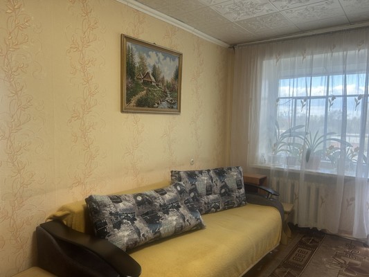 Продам двухкомнатную (2-комн.) квартиру, Уральская ул, 106, Миасс г