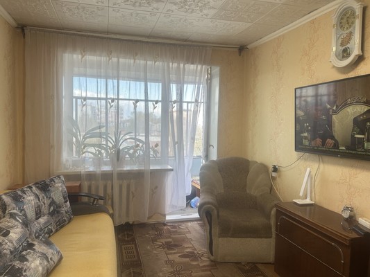 Продам двухкомнатную (2-комн.) квартиру, Уральская ул, 106, Миасс г