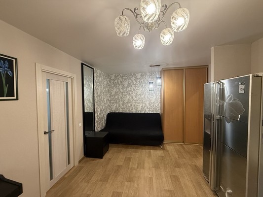 Продам трехкомнатную (3-комн.) квартиру, Советская ул, 80, Добрянка г