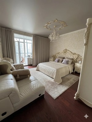 Продам трехкомнатную (3-комн.) квартиру, Авиаторов ул, 21, Красноярск г
