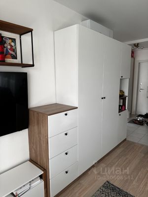 Продам двухкомнатную (2-комн.) квартиру, Ясеневая ул, 12к1, Москва г