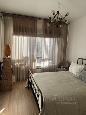 Продам двухкомнатную (2-комн.) квартиру, Ясеневая ул, 12к1, Москва г