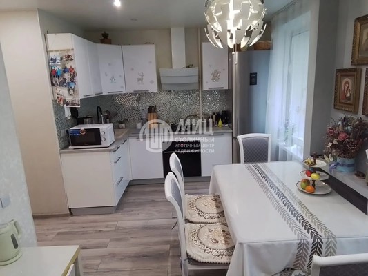 Продам двухкомнатную (2-комн.) квартиру, Волгоградский пр-кт, 9, Москва г