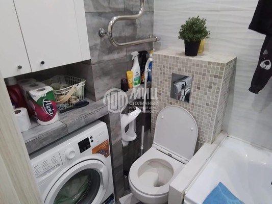 Продам двухкомнатную (2-комн.) квартиру, Волгоградский пр-кт, 9, Москва г