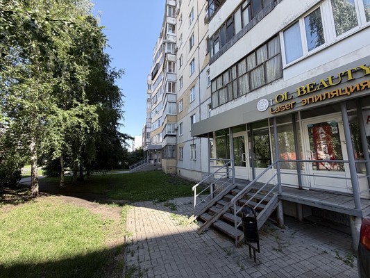 Сдам коммерческое помещение 65 м2, Хайдара Бигичева ул, 4, Казань г