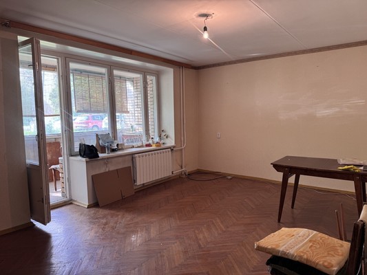 Продам трехкомнатную (3-комн.) квартиру, Артековская ул, 2к2, Москва г