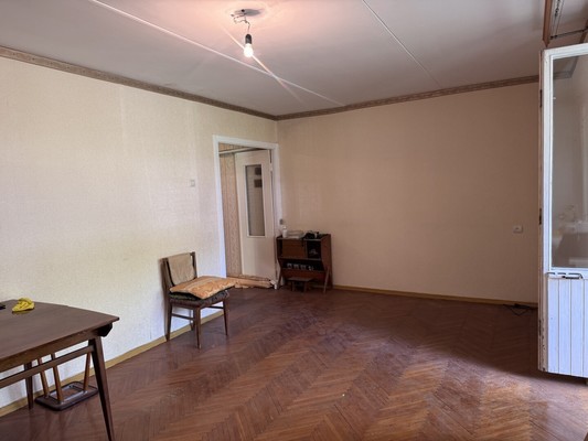 Продам трехкомнатную (3-комн.) квартиру, Артековская ул, 2к2, Москва г