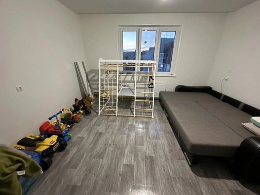 Продам двухкомнатную (2-комн.) квартиру, Самаровская ул, 6к1, Ханты-Мансийск г