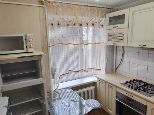 Продам двухкомнатную (2-комн.) квартиру, Краеведческая ул, 15, Ростов-на-Дону г