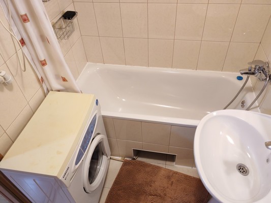 Продам двухкомнатную (2-комн.) квартиру, Краеведческая ул, 15, Ростов-на-Дону г