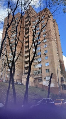Продам трехкомнатную (3-комн.) квартиру, Малые Каменщики ул, 4, Москва г