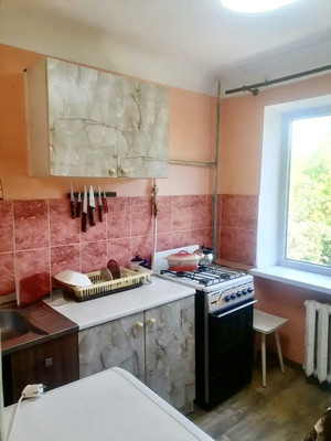 Продам двухкомнатную (2-комн.) квартиру, Яблочкова ул, 17, Грэсовский пгт