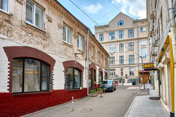 Продам многокомнатную квартиру, Новая Басманная ул, 12к4, Москва г