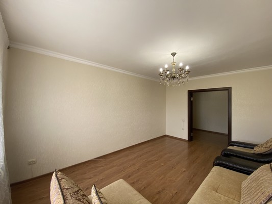 Продам трехкомнатную (3-комн.) квартиру, Московская ул, 6, Нальчик г