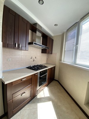 Продам трехкомнатную (3-комн.) квартиру, Московская ул, 6, Нальчик г