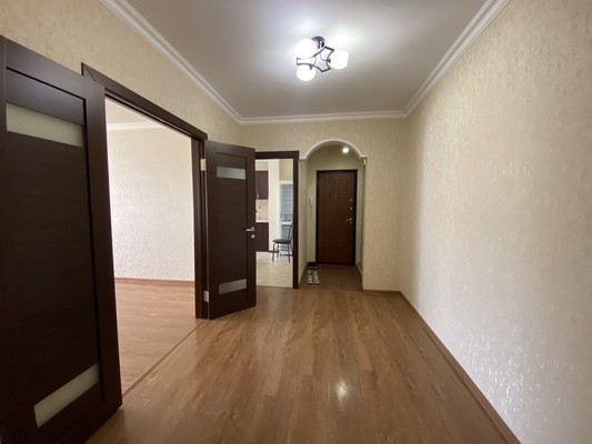Продам трехкомнатную (3-комн.) квартиру, Московская ул, 6, Нальчик г