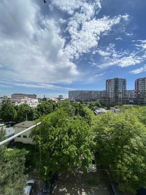 Продам трехкомнатную (3-комн.) квартиру, Московская ул, 6, Нальчик г